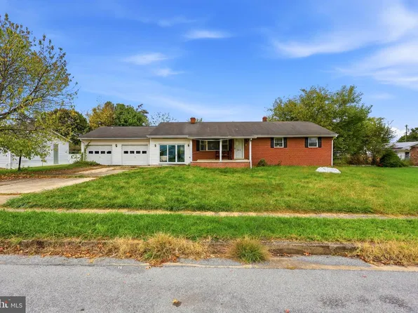 245 Princeton St, Martinsburg, WV 25404