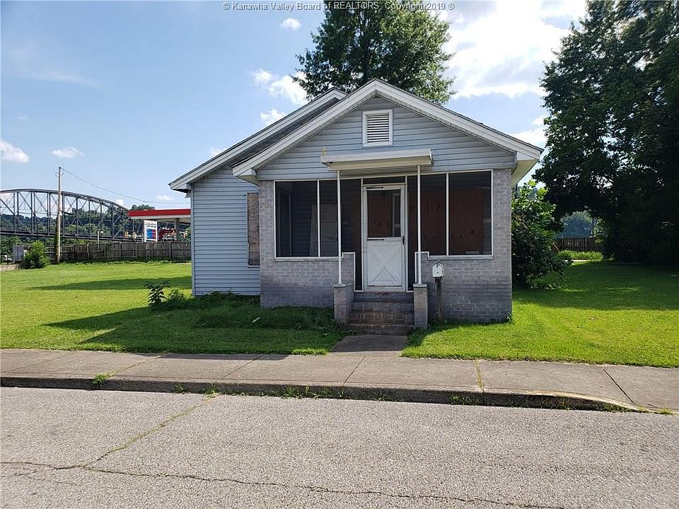 1st image of 1411 1st Ave
