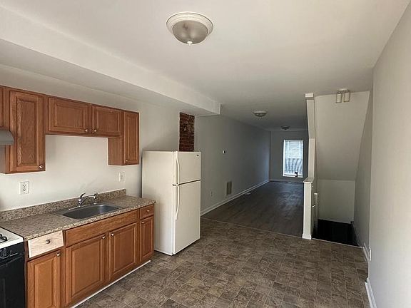 4th image of 517 N Streeper St