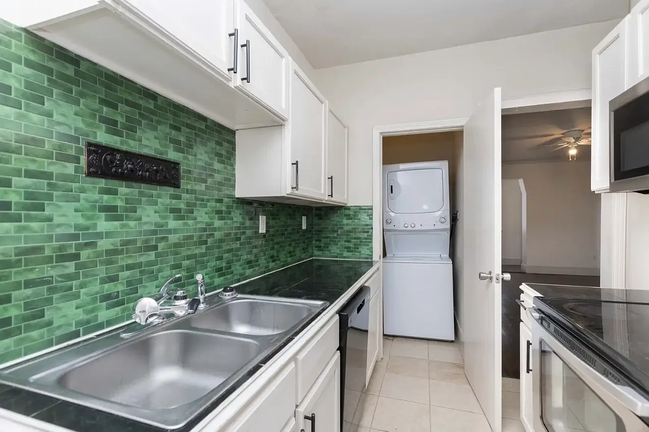 2 bed, $975 — Photo 3