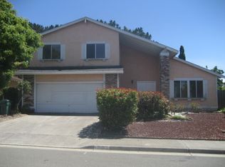 112 Hollyhock Ct, Hercules, CA 94547