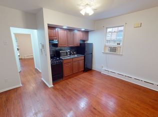 413 Pine St #1R, Philadelphia, PA 19106