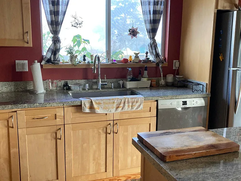 3686 Primrose Ave — Photo 8