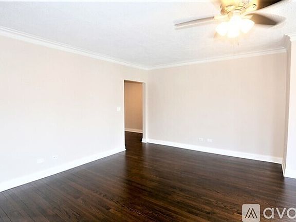 3rd image of 4445 N Rockwell St #47-2