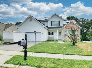 8 Springgate Ct, Tuckerton, NJ 08087