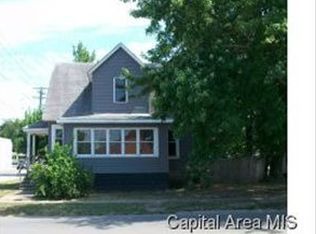 314 E 4th St, Beardstown, IL 62618