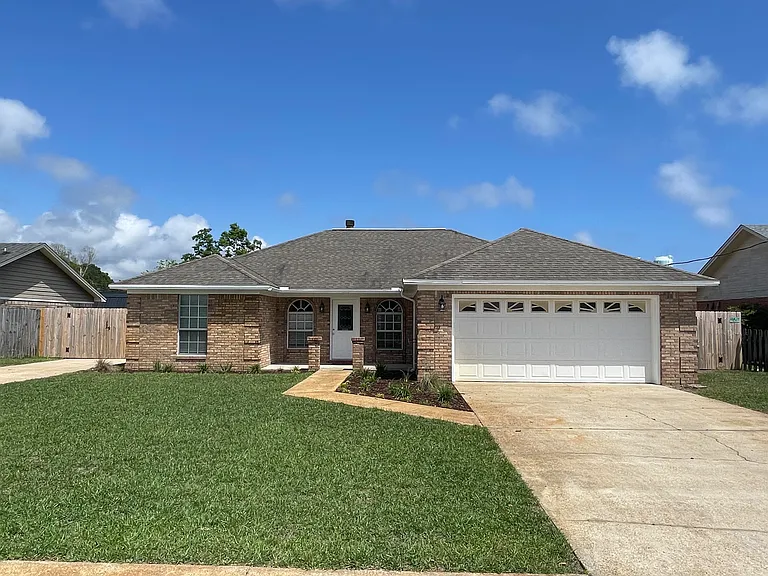 2212 Peachwood Ct — Photo 1