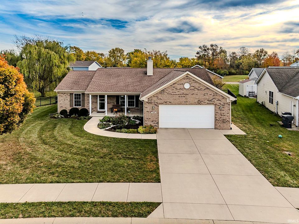1st image of 1816 N Sandal Wood Dr