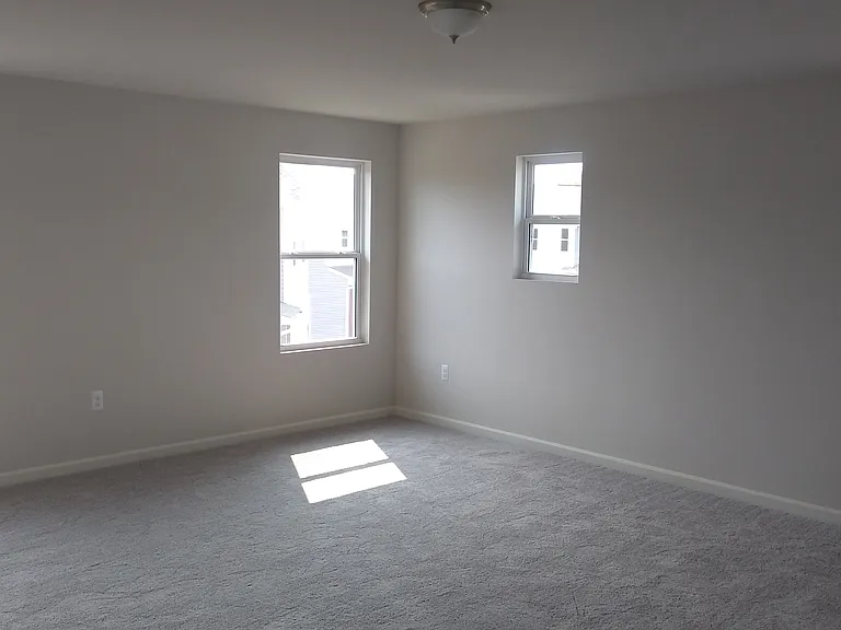 1223 Fieldstone Dr — Photo 7