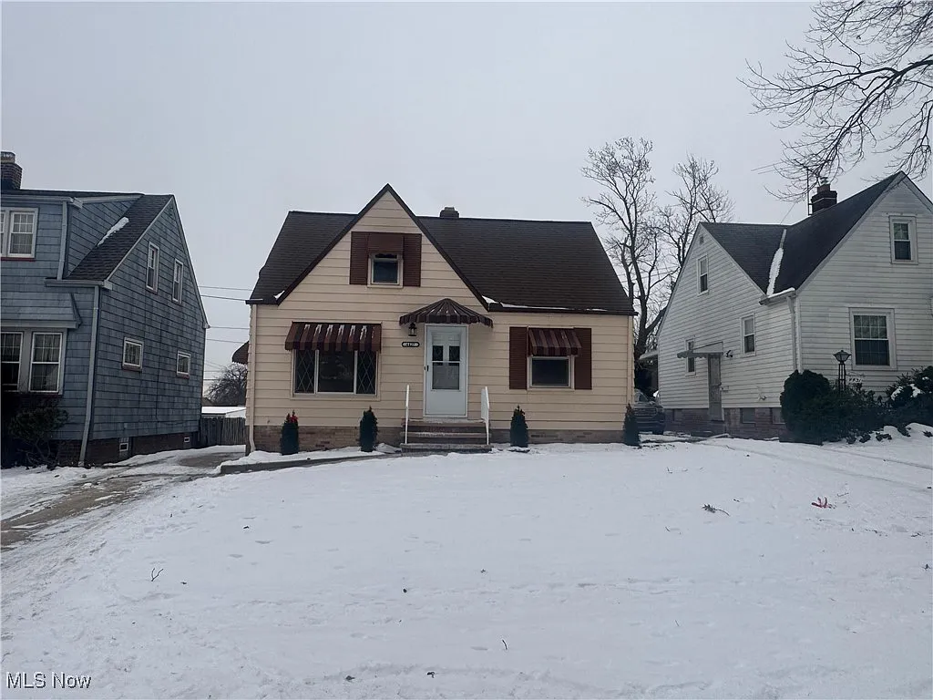 4427 W 58th St photo 1