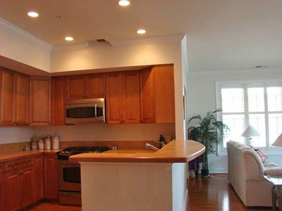 3rd image of 955 Bolling Ave Unit 107