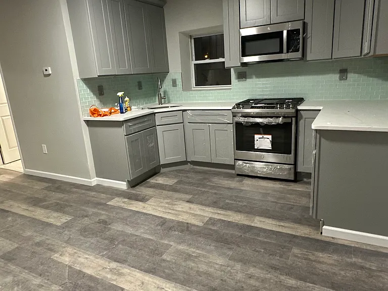 1701 S Wood Ave #2 — Photo 5