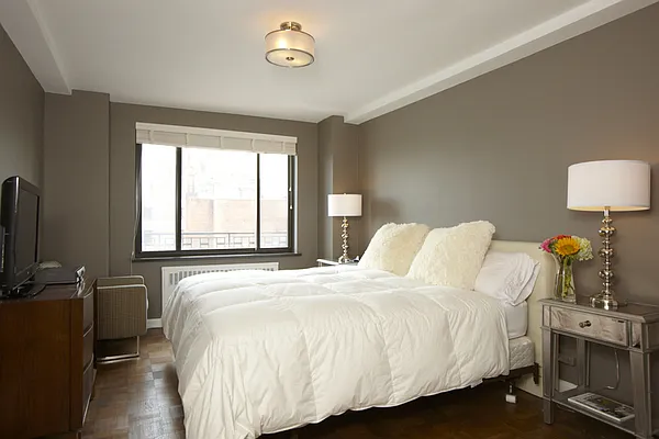 Sold by Stribling | media 12