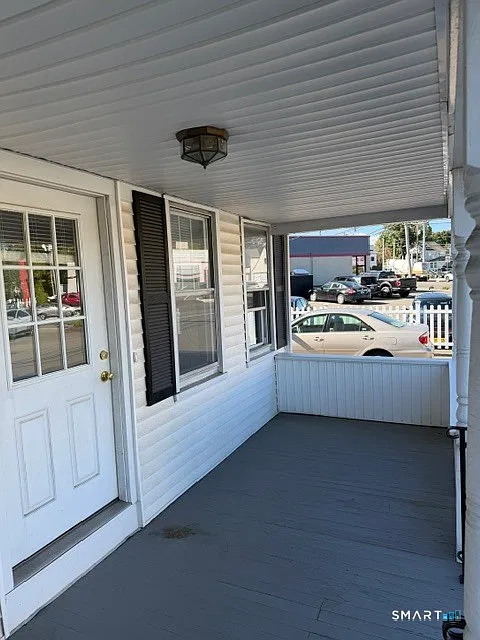 2 bed, 2.0 bath, 1100 sqft, $3,600 — Photo 3