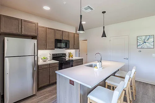 Ovation Apartments Photo 1