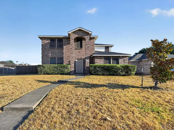 1049 Badger Run, Lancaster, TX 75134