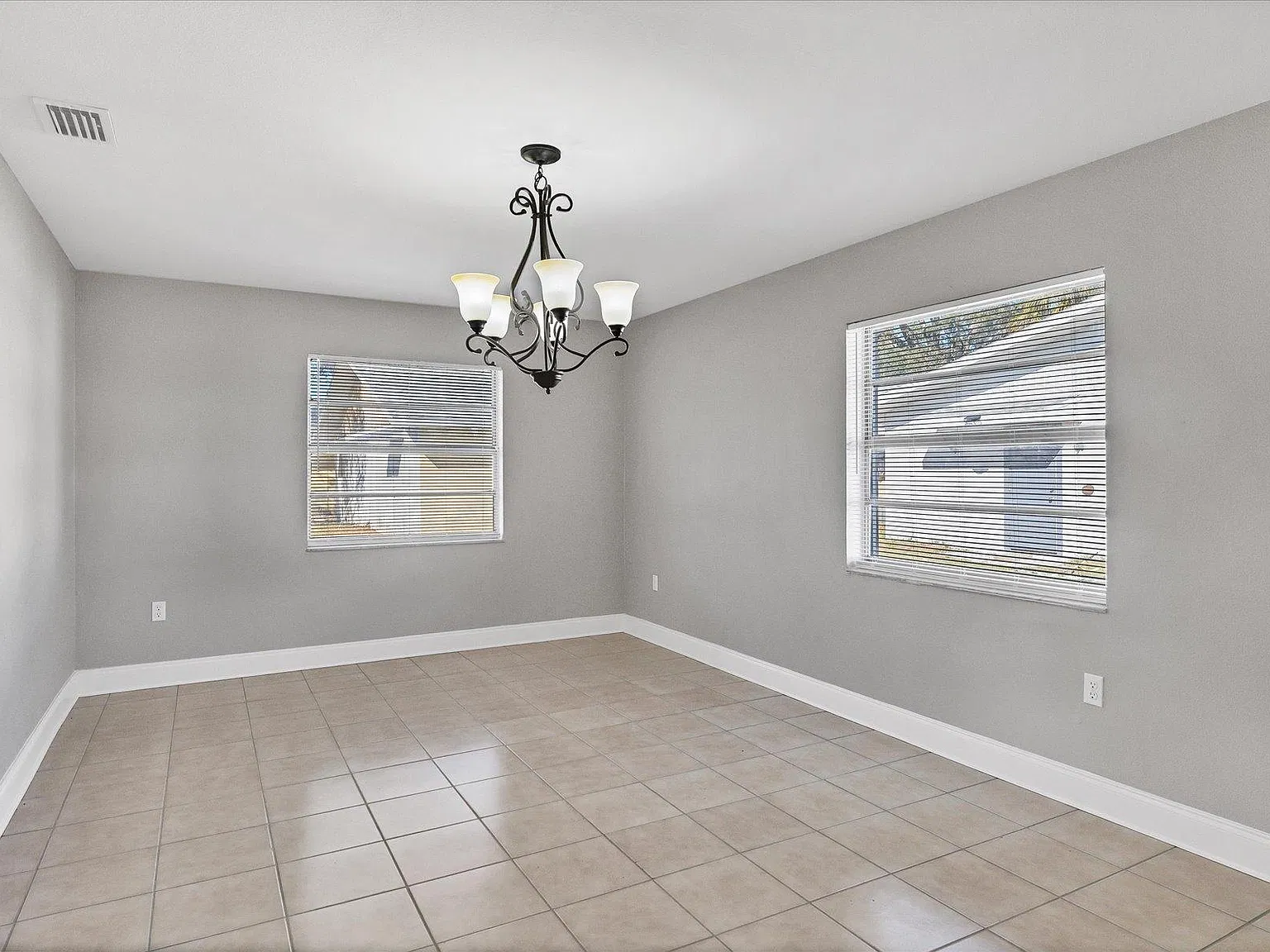 315 N Tamiami Trl — Photo 4