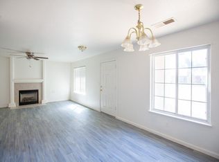 427 W El Monte Ct, Madera, CA 93637