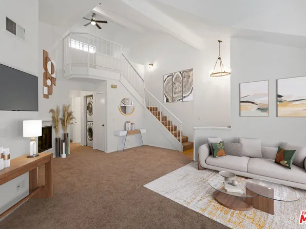 26974 Flo Ln Unit 302, Santa Clarita, CA 91351