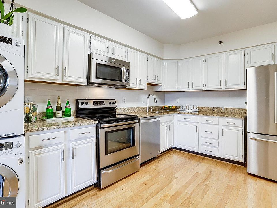 1st image of 3709 S George Mason Dr APT 1215