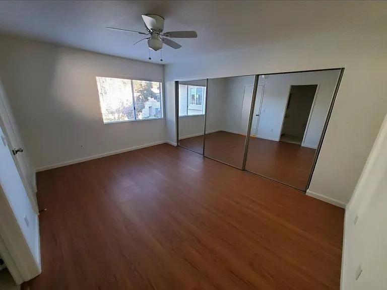 11353 Avenida De Los Lobos #G — Photo 19