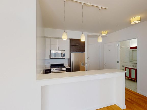 3rd image of 795 Columbus Ave APT 11B