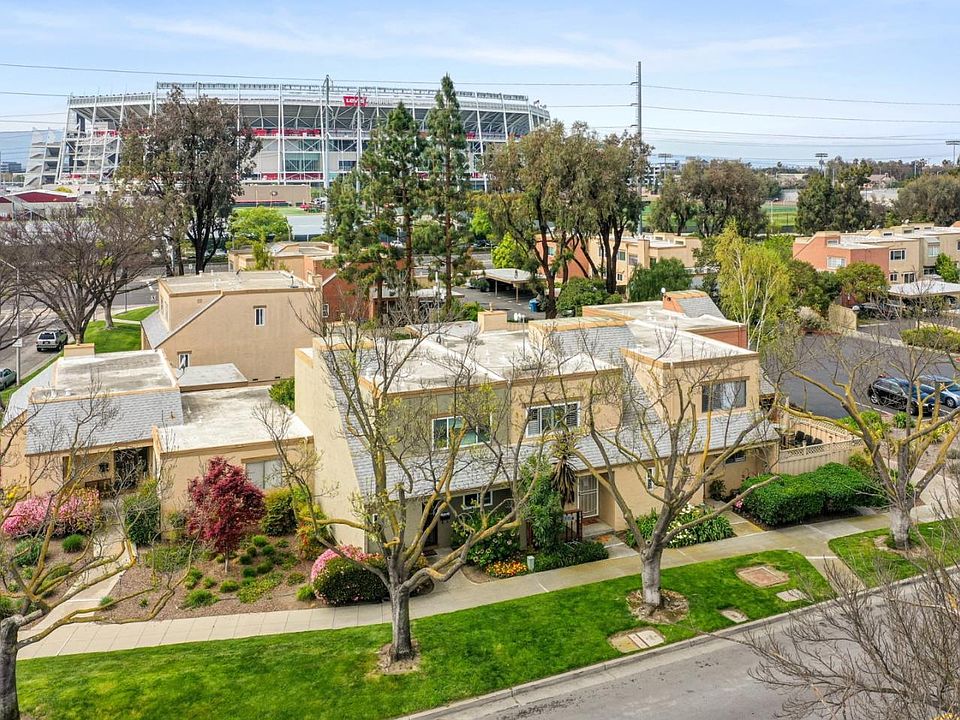 1st image of 4904 Calle De Escuela