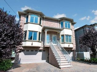 717 Grove Ave, Cliffside Park, NJ 07010