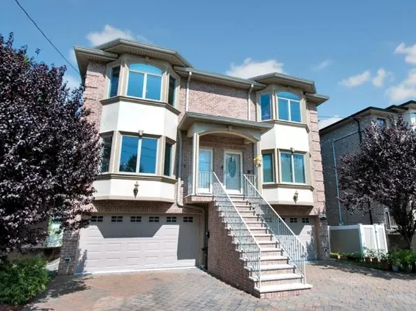 717 Grove Ave, Cliffside Park, NJ 07010