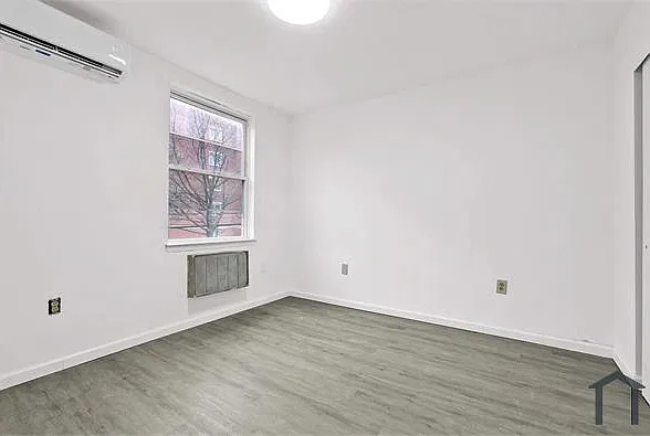 1 bed, 700 sqft, $2,696 — Photo 4