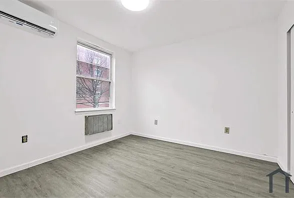 1398 Fulton Ave #2 — Photo 4