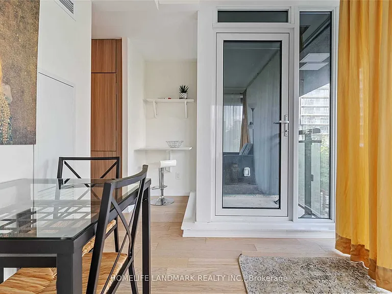 17 Dundonald St #505 — Photo 5