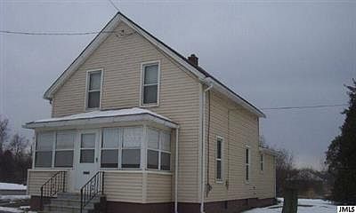 2nd image of 1530 Locust St