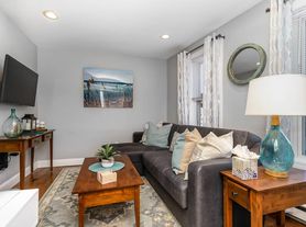 25 Clark St, Boston, MA