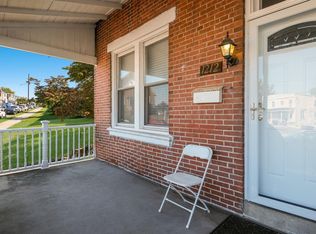 1212 Pine St, Norristown, PA 19401