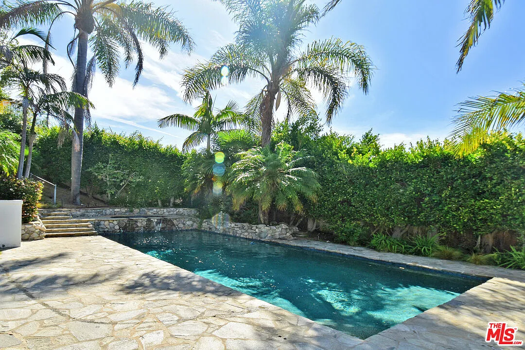 4 bed, 5.0 bath, 2941 sqft, $20,000 — Photo 1