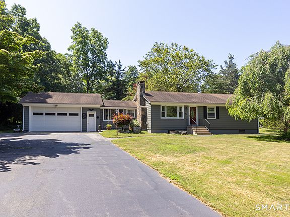 3rd image of 234 Airline Road