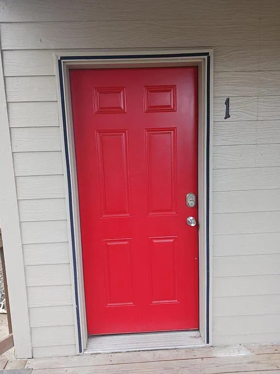840 Jefferson Ave — Photo 1
