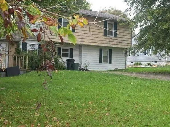 47 Homewood Rd, Washington, WV 26181