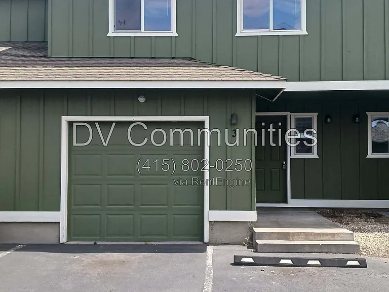 2521 NW Cedar Ave #3 — Photo 8