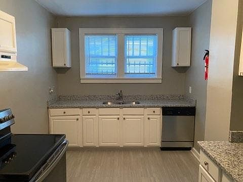 4th image of 2073 Vollintine Ave