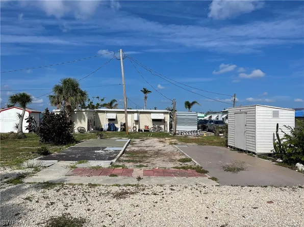 4920 Flamingo Dr, Saint James City, FL 33956