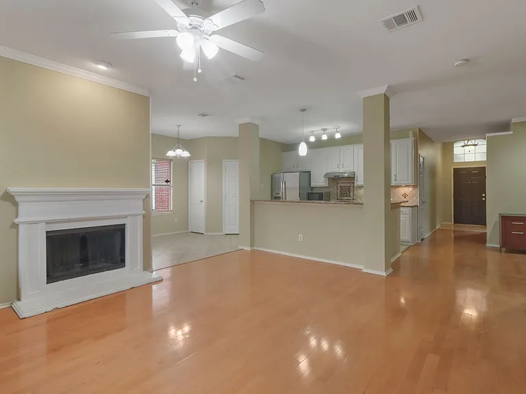 701 Bella Vista Dr — Photo 5