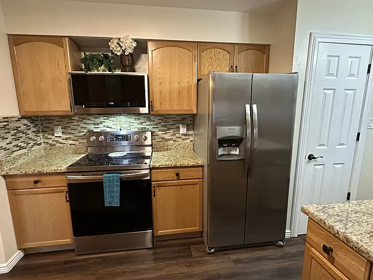1007 Tesla Dr — Photo 15