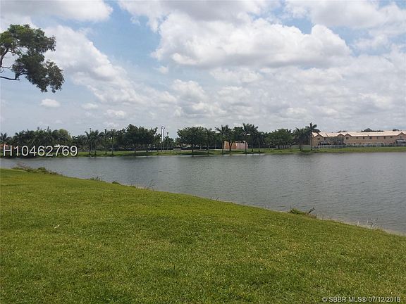 5th image of 8560 N Sherman Cir APT 306