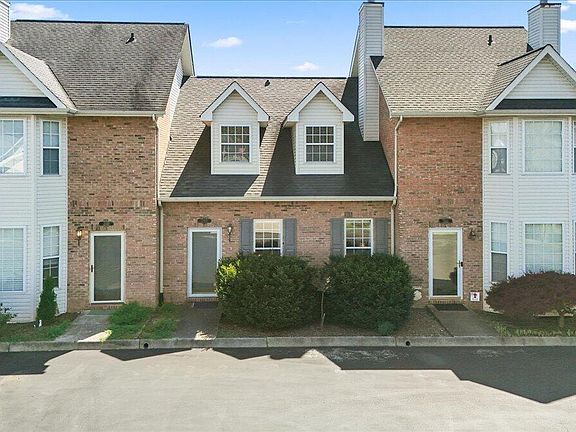 4th image of 2503 Cloister Ln
