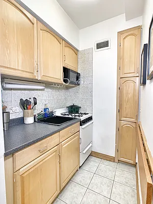 Rented by Corcoran | media 15