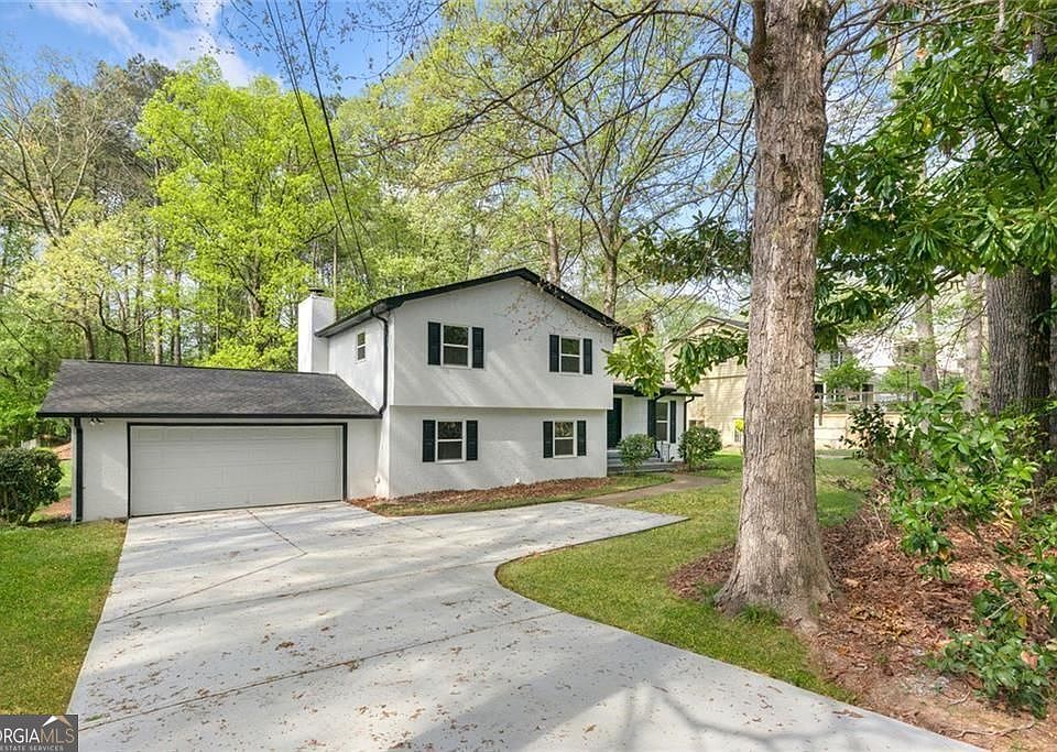 1st image of 4645 Dunwoody Club Dr