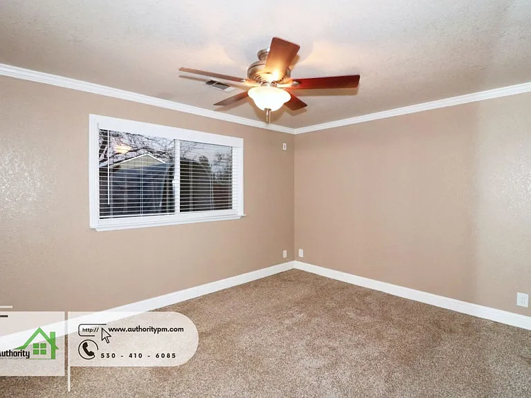 1947 Mary Lake Dr — Photo 15