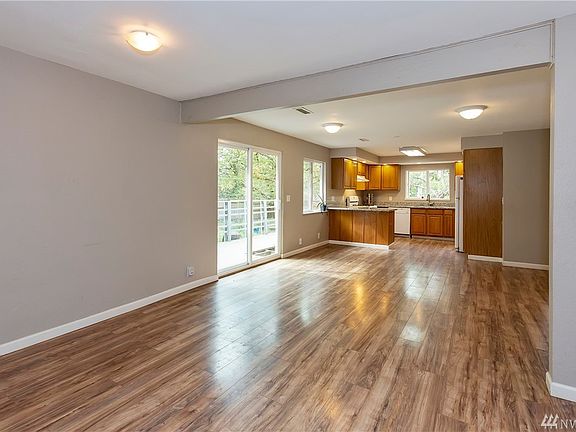 5th image of 4133 SE Harriet St